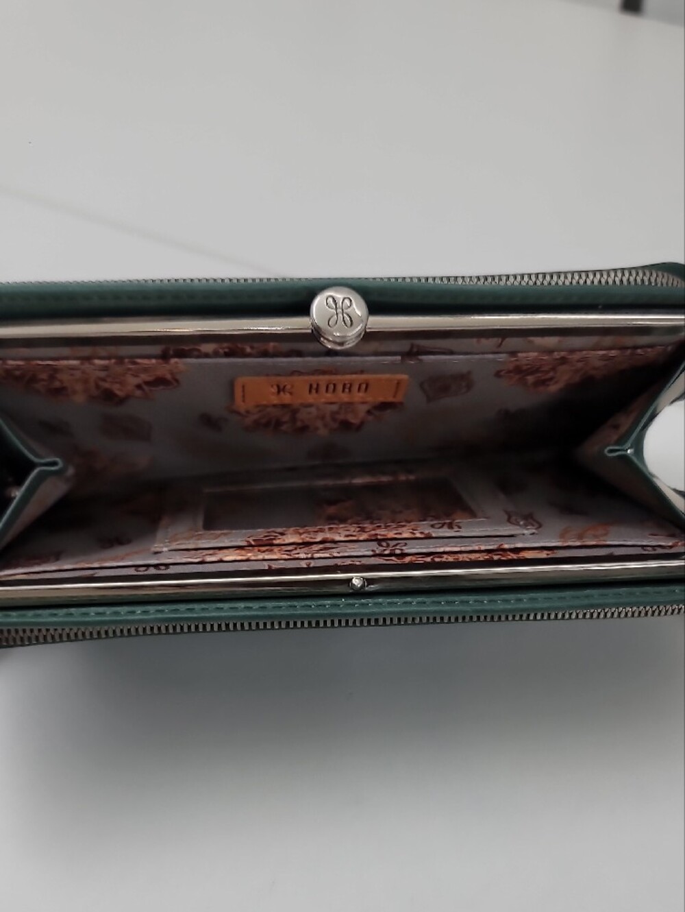 Hobo Lauren Double-frame Clutch Wallet - Picture 7 of 10